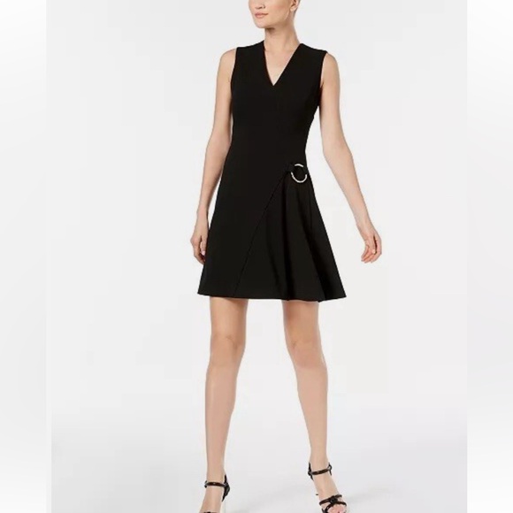 EUC CALVIN KLEIN V-Neck Gold O-Ring mini Black Dress - Picture 1 of 9